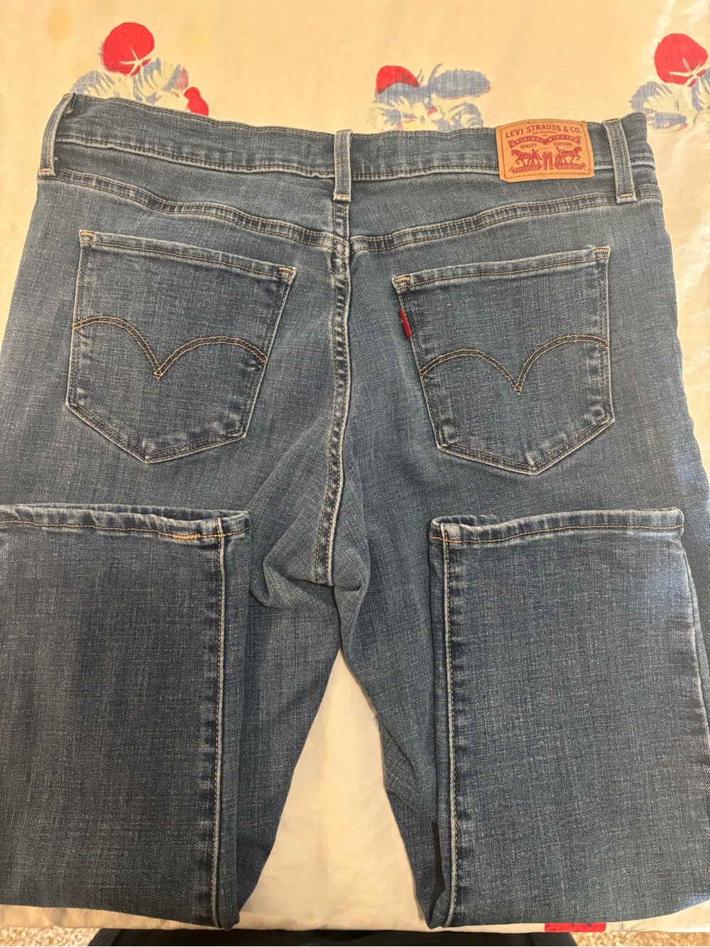 Levi's women’s 311 shaping skinny capris